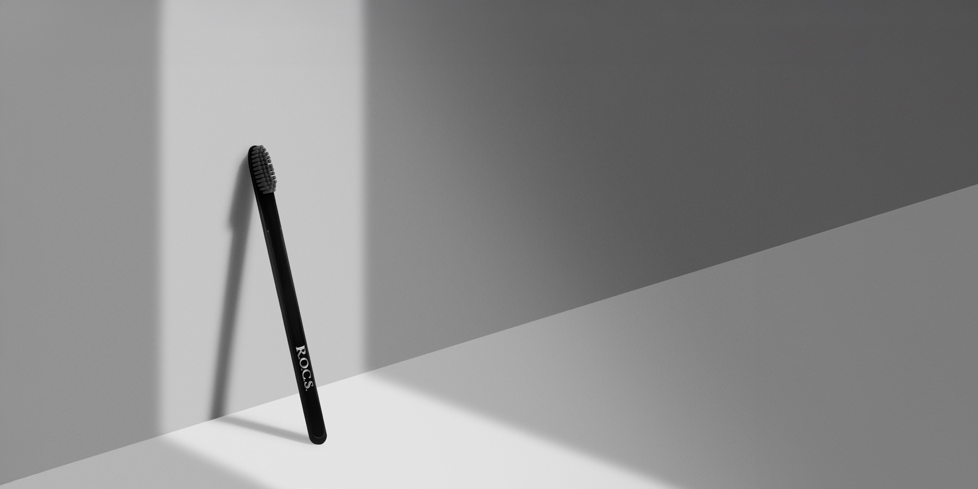 Зубная щетка R.O.C.S. КЛАССИЧЕСКАЯ (Мягкая)