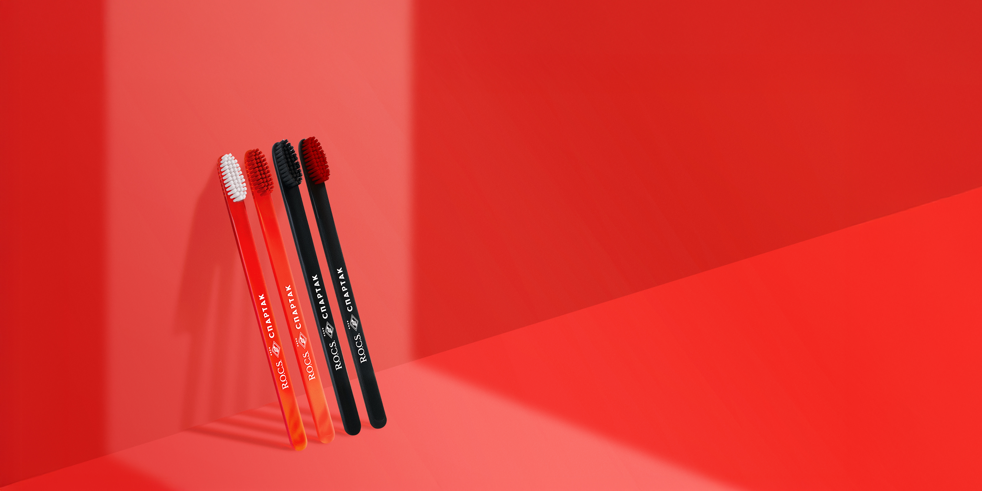 Зубная щетка R.O.C.S. Спартак Классическая (Средняя)