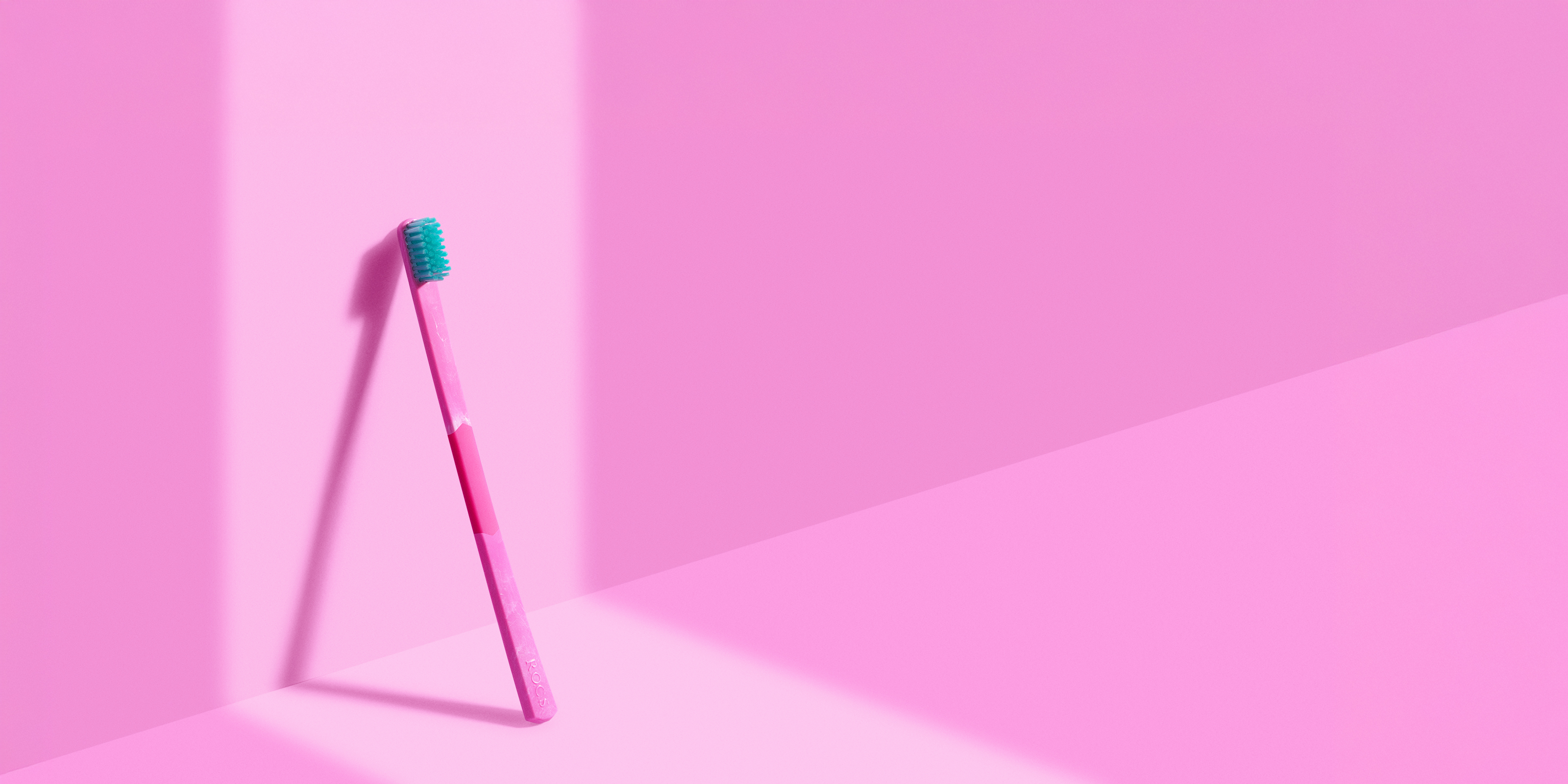 Зубная щетка "R.O.C.S. PRO EXPERT CLEAN" мягкая